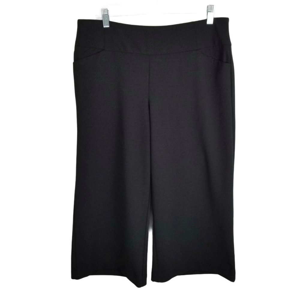 Relativity Black Stretchy Pull On Gaucho Pants